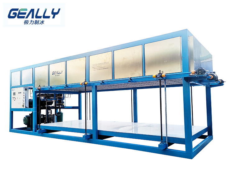 直冷式塊冰機(jī)對(duì)比鹽水式塊冰機(jī)的優(yōu)勢(shì)！防止損壞要注意哪些？